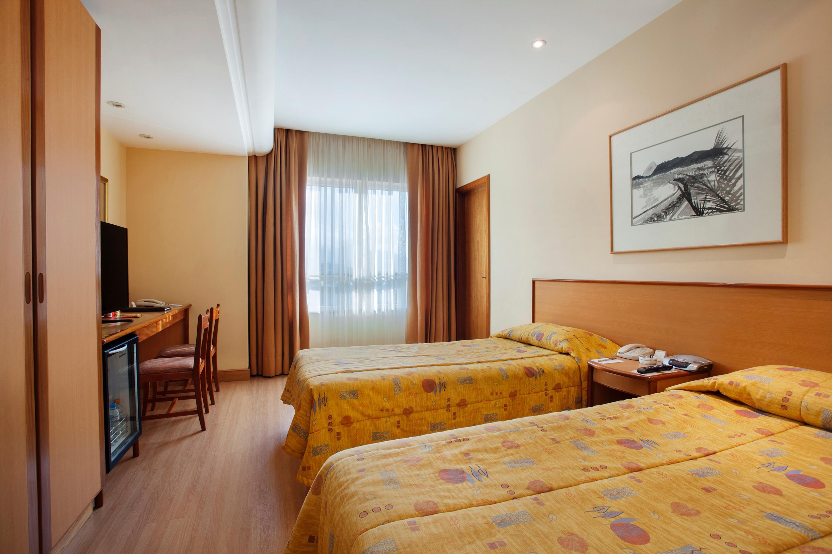 Windsor Asturias Hotel 3*
